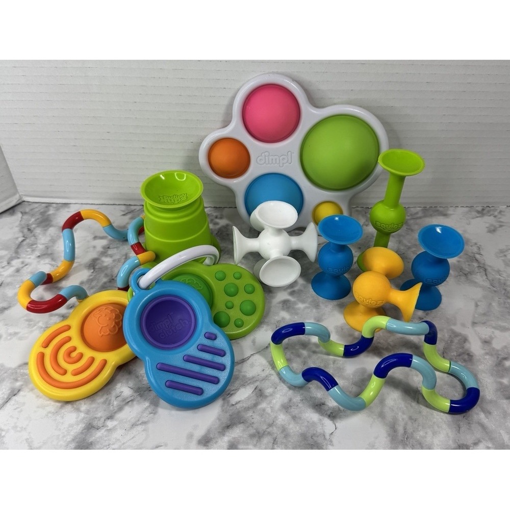 Fat Brain Toys Dimpl Clutch With Variety Of Sensory Toys Fidgets Squigs Kupz